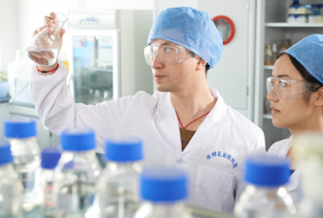 光明乳業攜手華熙生物 以生物科技賦能乳品創新，共筑女性健康新生態